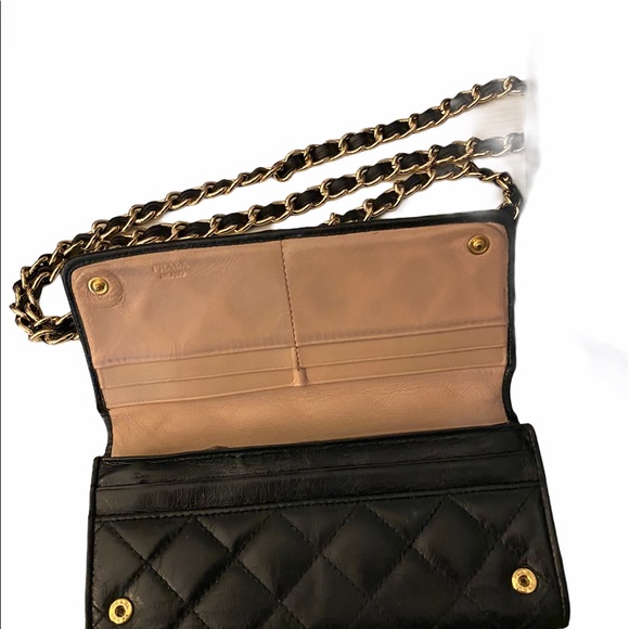 Prada quilted leather wallet w/ box, tissue, cards - Picture 6 of 8